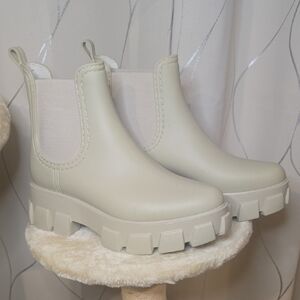 Jeffrey Campbell Cream Chelsea Boots